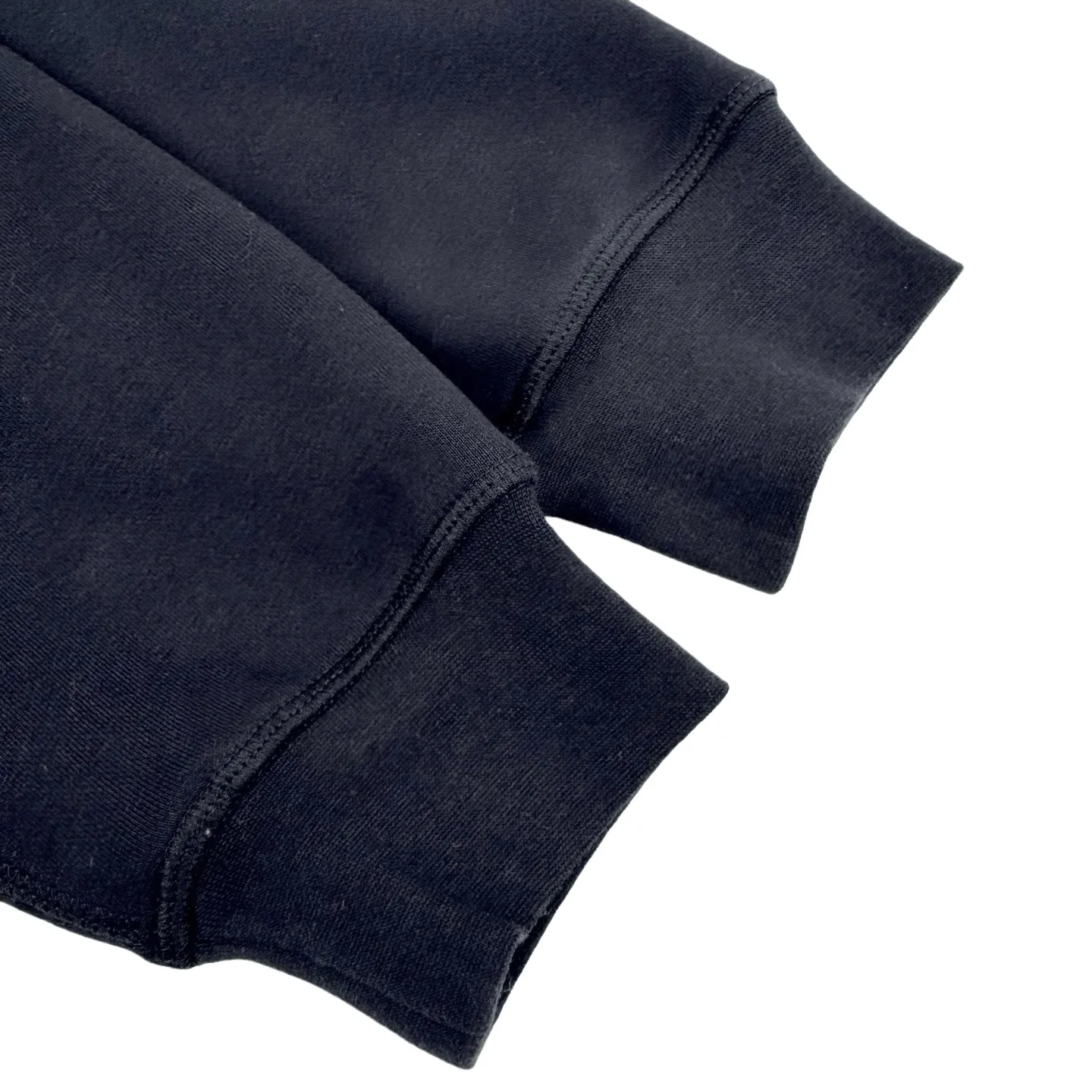 🅿️320 [Exclusive supply] Ralph Lauren pony embroidered round neck sweatshirt (navy blue). The original version was purchased for 1,690 and developed. The fabric is made of customized cloud-like honey cotton fleece sweatshirt material. It feels delicate and comfortable against the skin. It is based on matte gray and comes with a soft light filter. The exquisite indigo pony logo is embellished. It is highly recognizable. It has an atmosphere of freedom and vitality. A symphony of pure and smart colors. Outline high-end silhouettes with extreme simplicity and become the focus of vision. Demonstrate taste in silence, using imported machine embroidery technology. Use advanced computer control systems and precision mechanical components to achieve iconic pony embroidery operations. High precision. The lines are smooth and delicate, using the Hasuo process. Sewing with specific machines. Hasuo has high fastness and adds visual effects. It is time-consuming and labor-intensive, and the fabrics have been washed. It has a better hand feel and texture. It is not easy to deform and is not easy to shrink. Not easy to fade and maintain long-lasting beauty. Size:S-M-L-XL